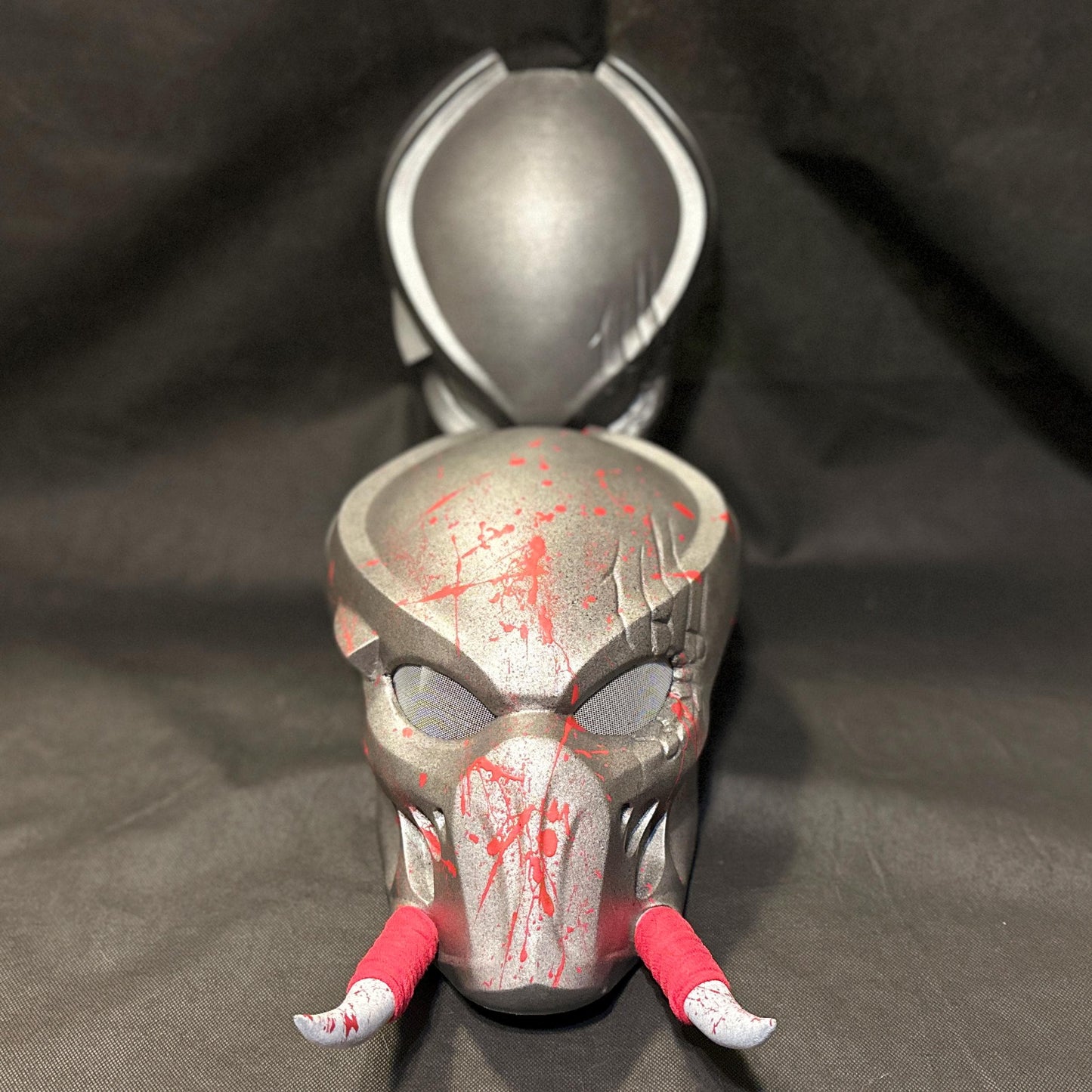 Predator mask - Tracker