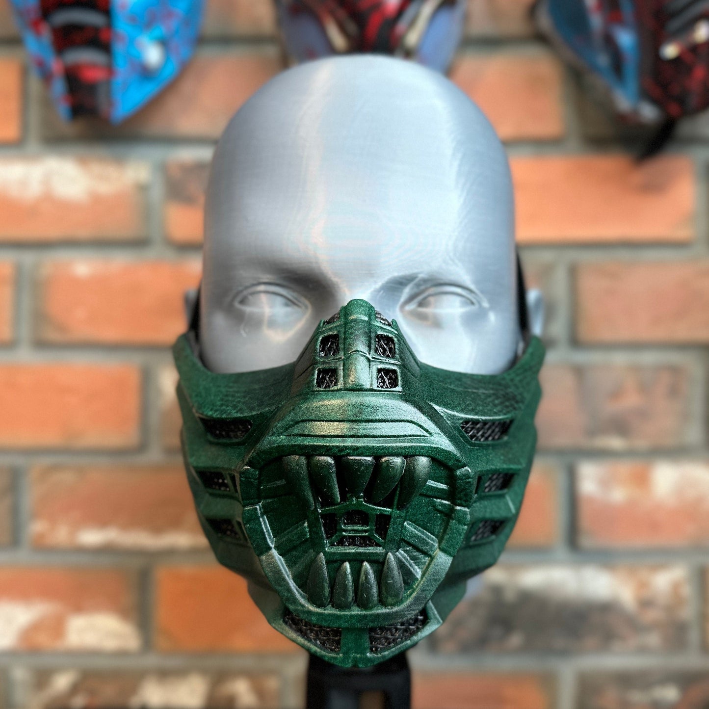 Reptile mask from MK 1995 movie