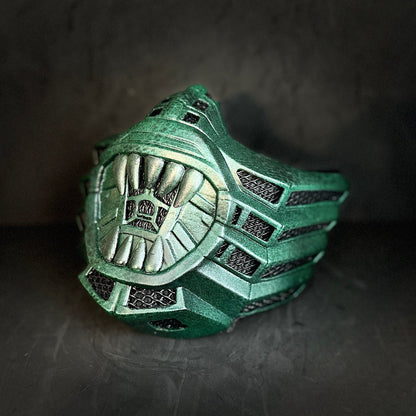 Reptile mask from MK 1995 movie