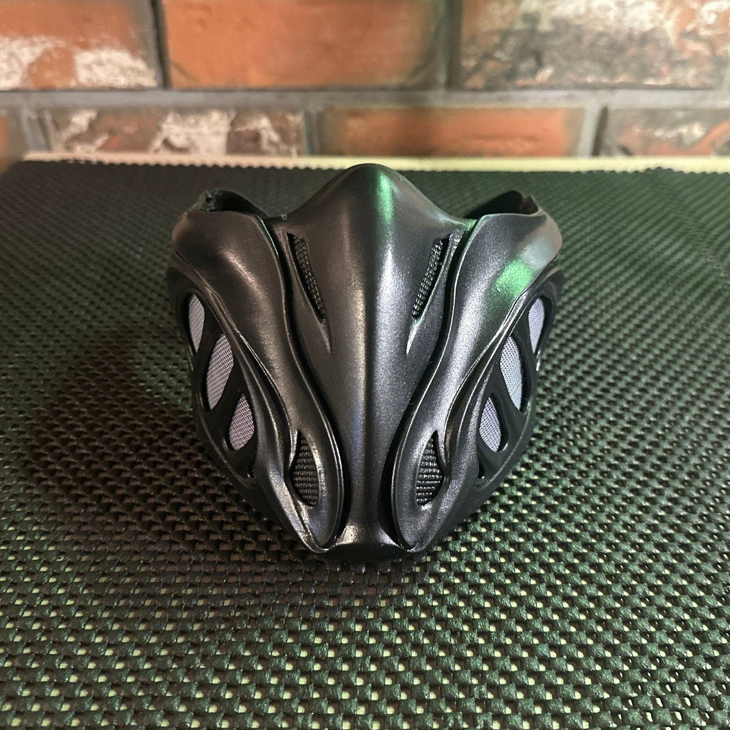Smoke mask - Shrouded in mystery