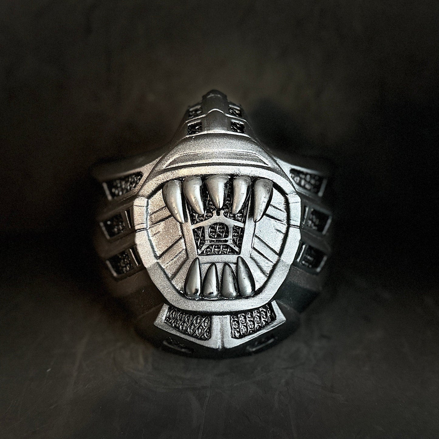 Reptile mask from MK 1995 movie