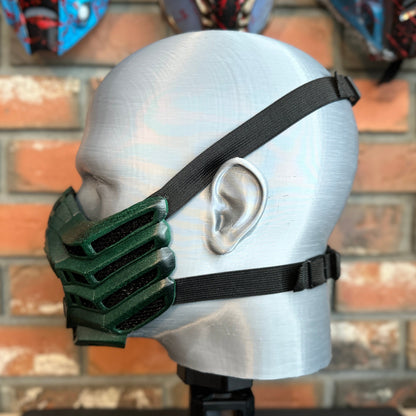 Reptile mask from MK 1995 movie